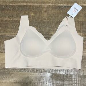 IVYLIFT Soft Cream Bralette NWT